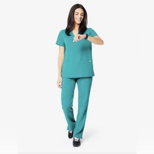 Figs Teal Scrub Set 💙 Size Large